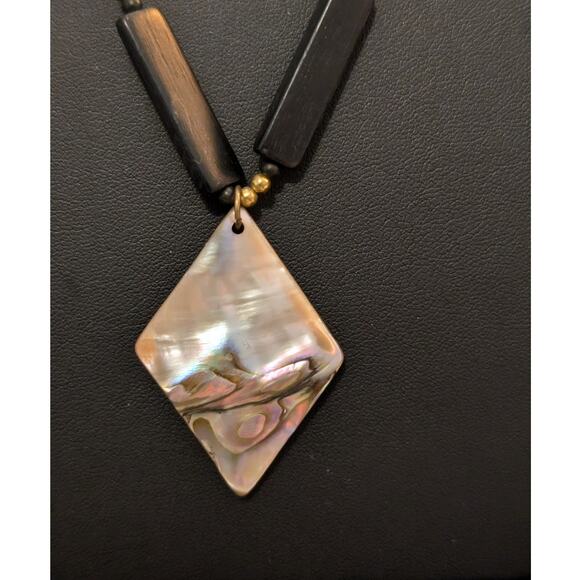 Vintage Abalone Shell Pendant Wooden Bead Shell Spacer Bead Necklace - Picture 2 of 9